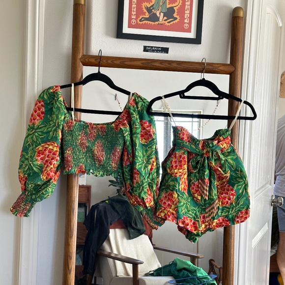 FARM Rio Pants - FARM Rio Tropical Coordinated Set, Sleeved Top and Shorts, Size S